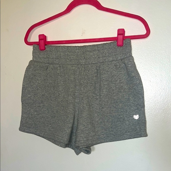 Forever 21 sweat shorts - Picture 4 of 6